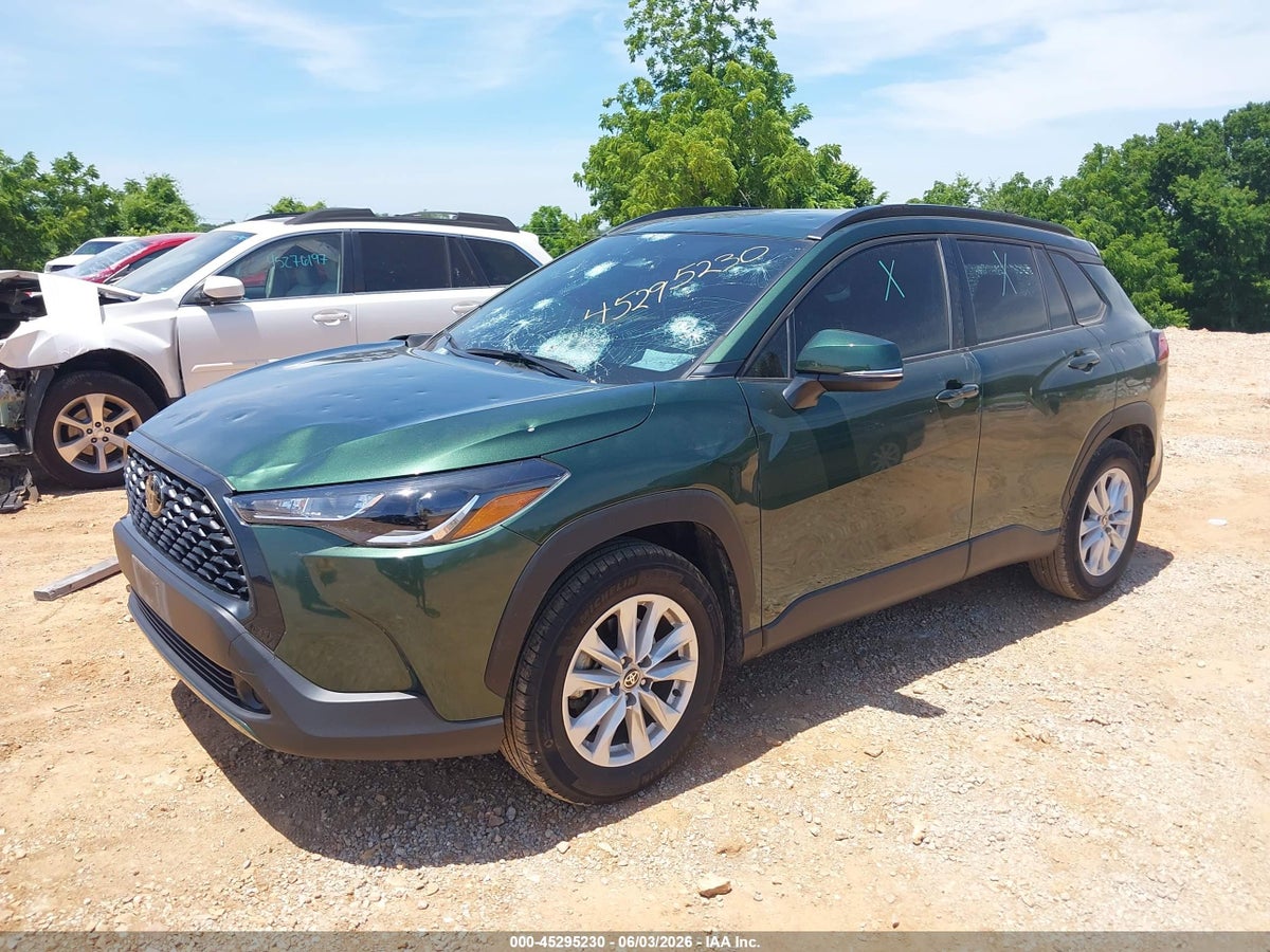 2024 TOYOTA COROLLA CROSS LE — снимка 2