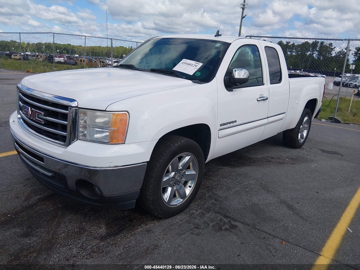 2013 GMC SIERRA 1500 SLE — снимка 2
