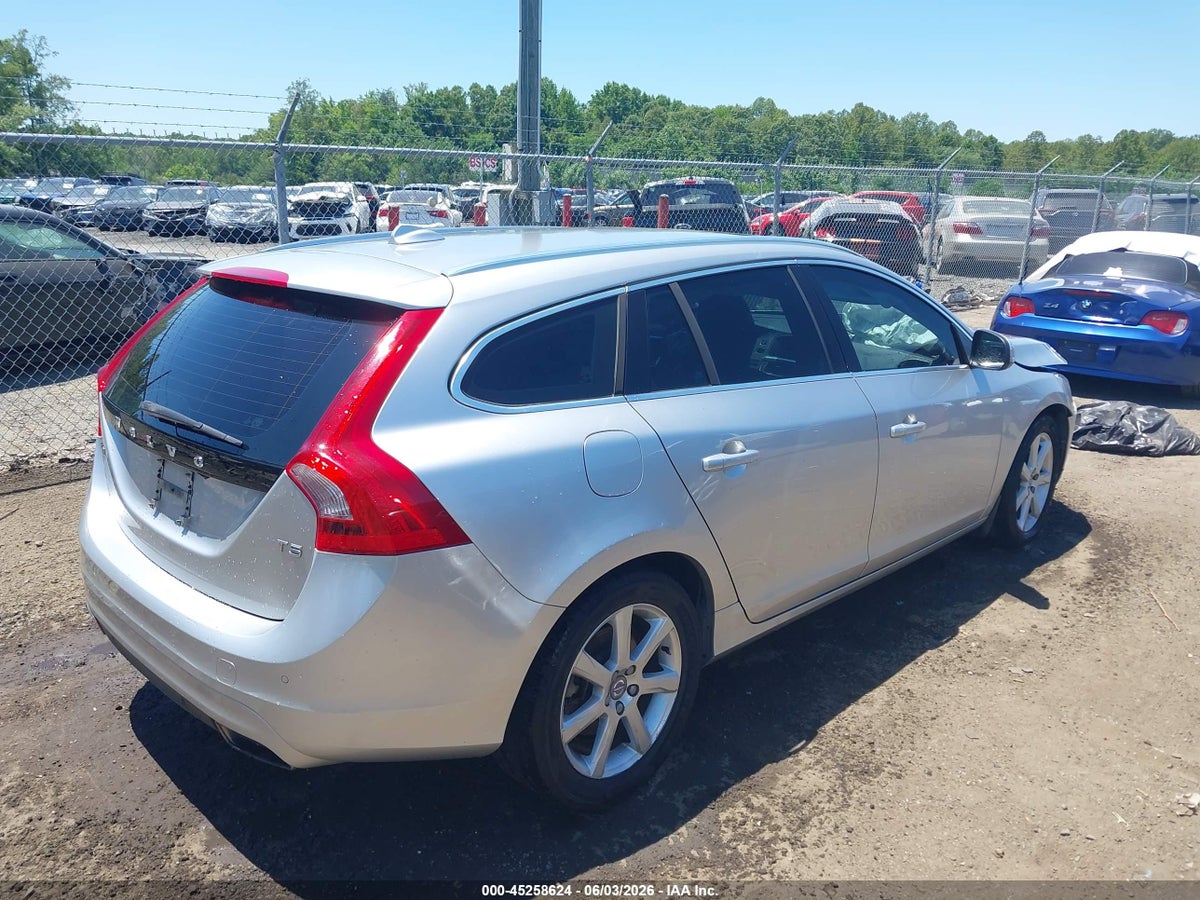 2017 VOLVO V60 T5 PLATINUM — снимка 4