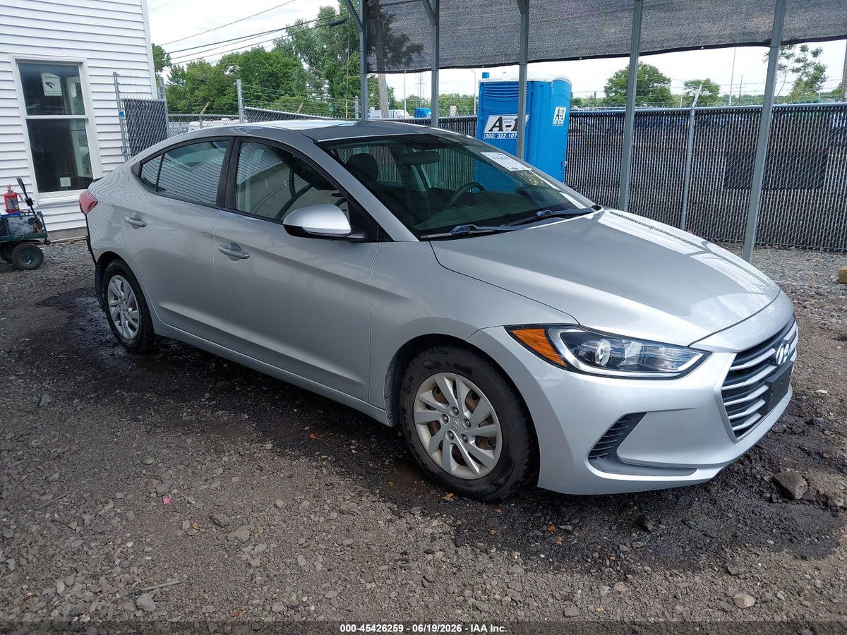 2018 HYUNDAI ELANTRA SE
