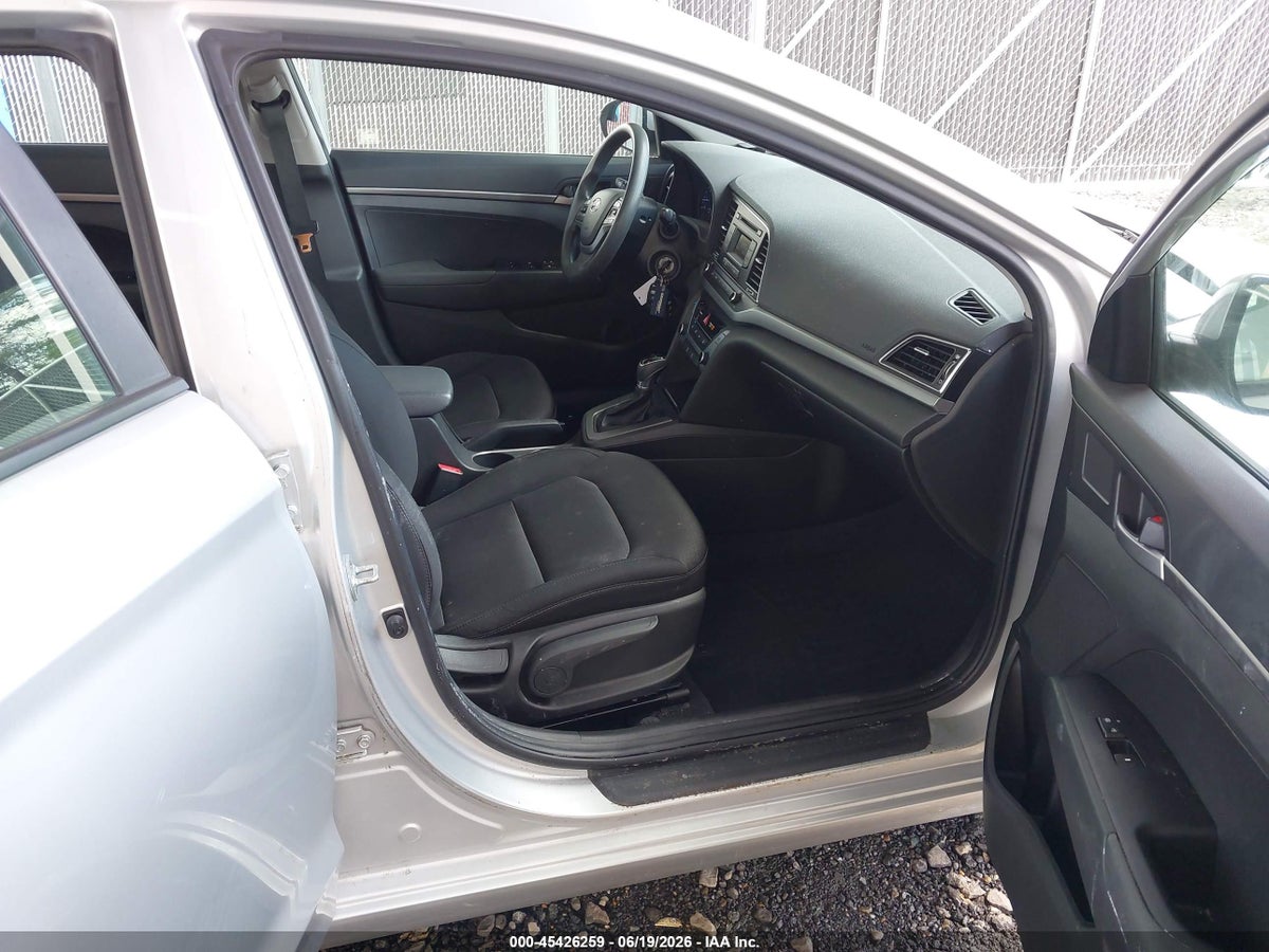 2018 HYUNDAI ELANTRA SE — снимка 5