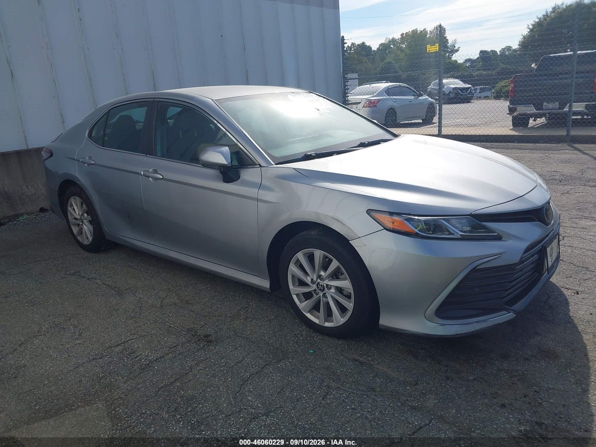2022 TOYOTA CAMRY LE