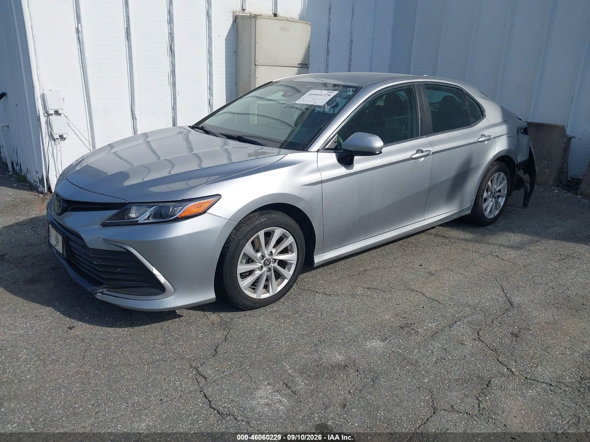 2022 TOYOTA CAMRY LE — снимка 2
