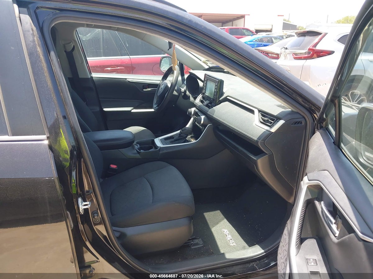 2021 TOYOTA RAV4 XLE — снимка 5