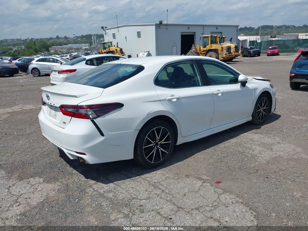 2021 TOYOTA CAMRY SE — снимка 4