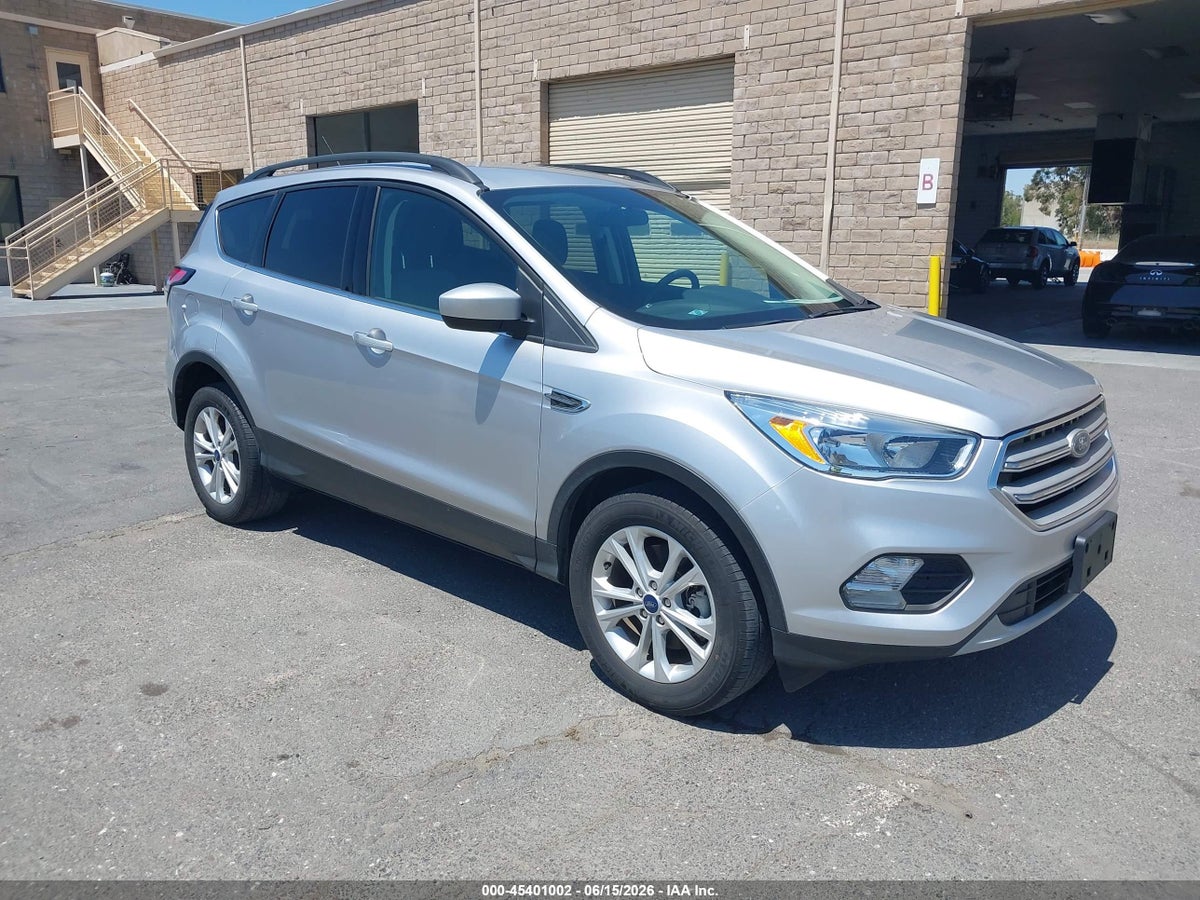 2018 FORD ESCAPE SE
