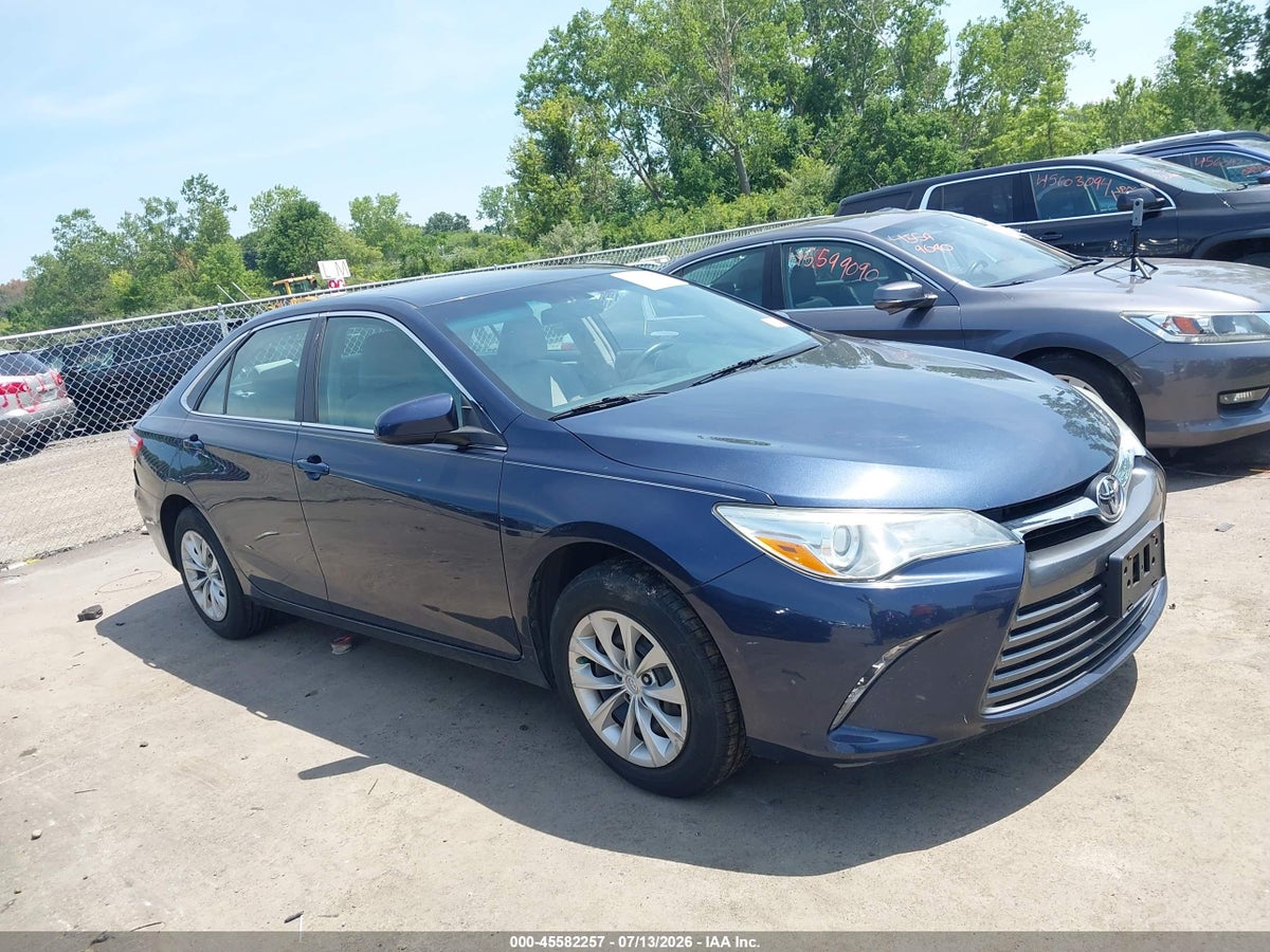 2016 TOYOTA CAMRY LE