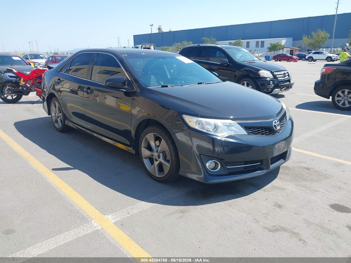 2014 TOYOTA CAMRY SE SPORT
