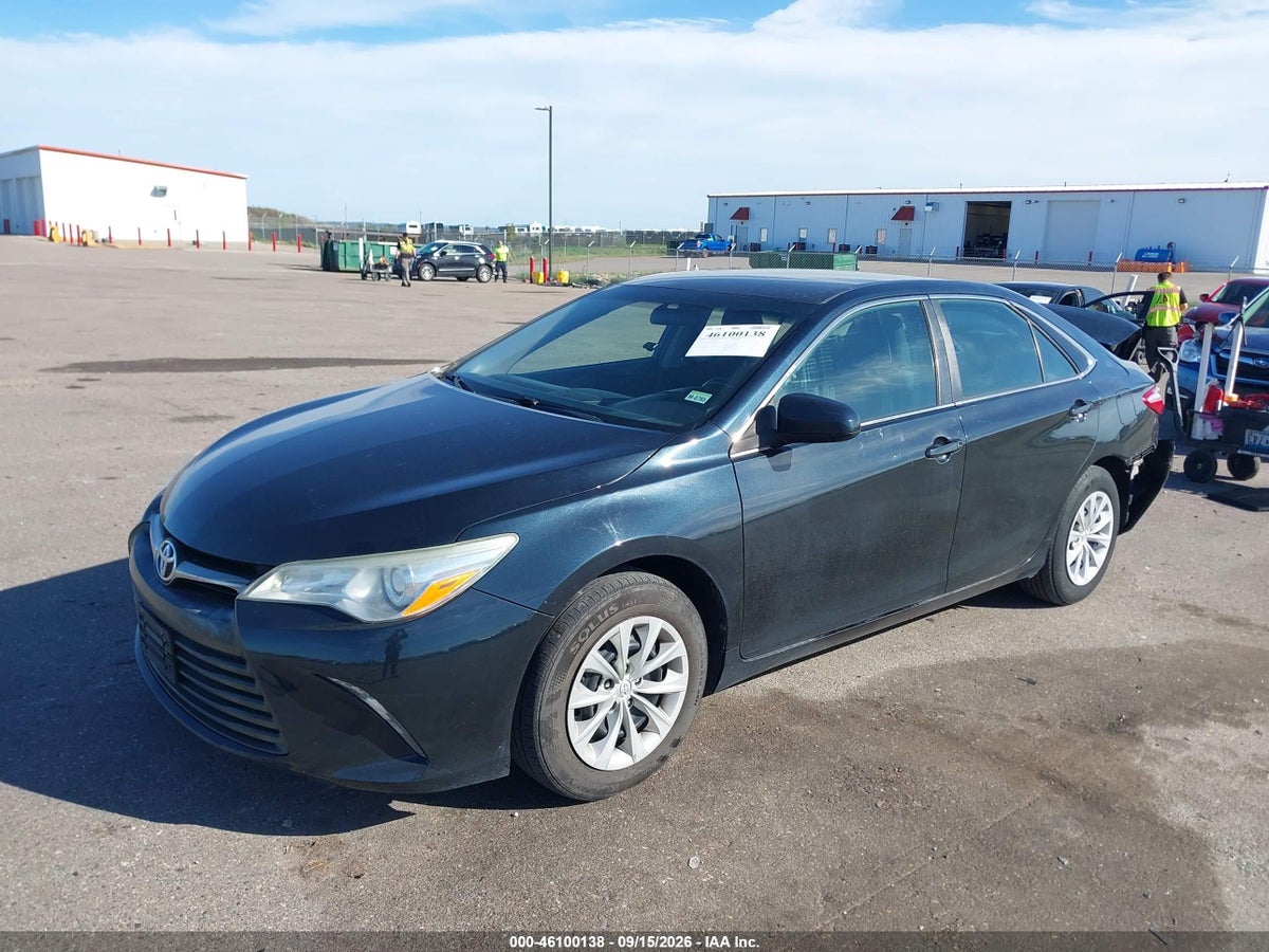2016 TOYOTA CAMRY LE — снимка 2