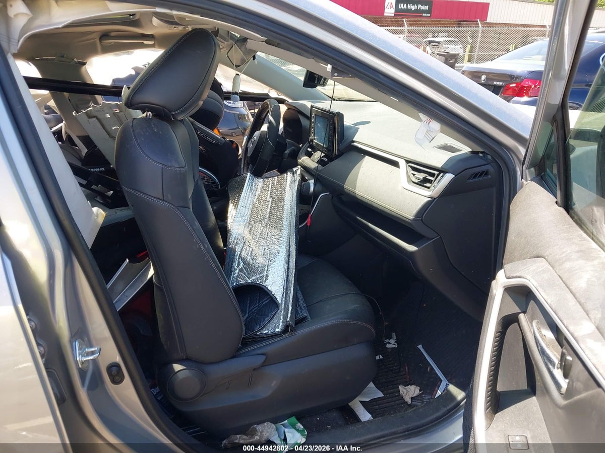 2022 TOYOTA RAV4 XLE PREMIUM — снимка 5