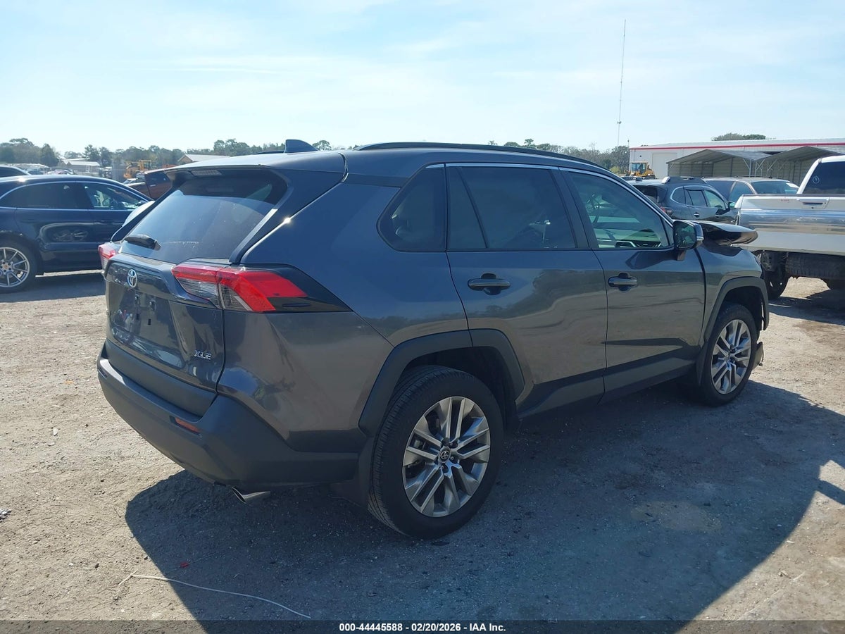 2024 TOYOTA RAV4 XLE PREMIUM — снимка 4