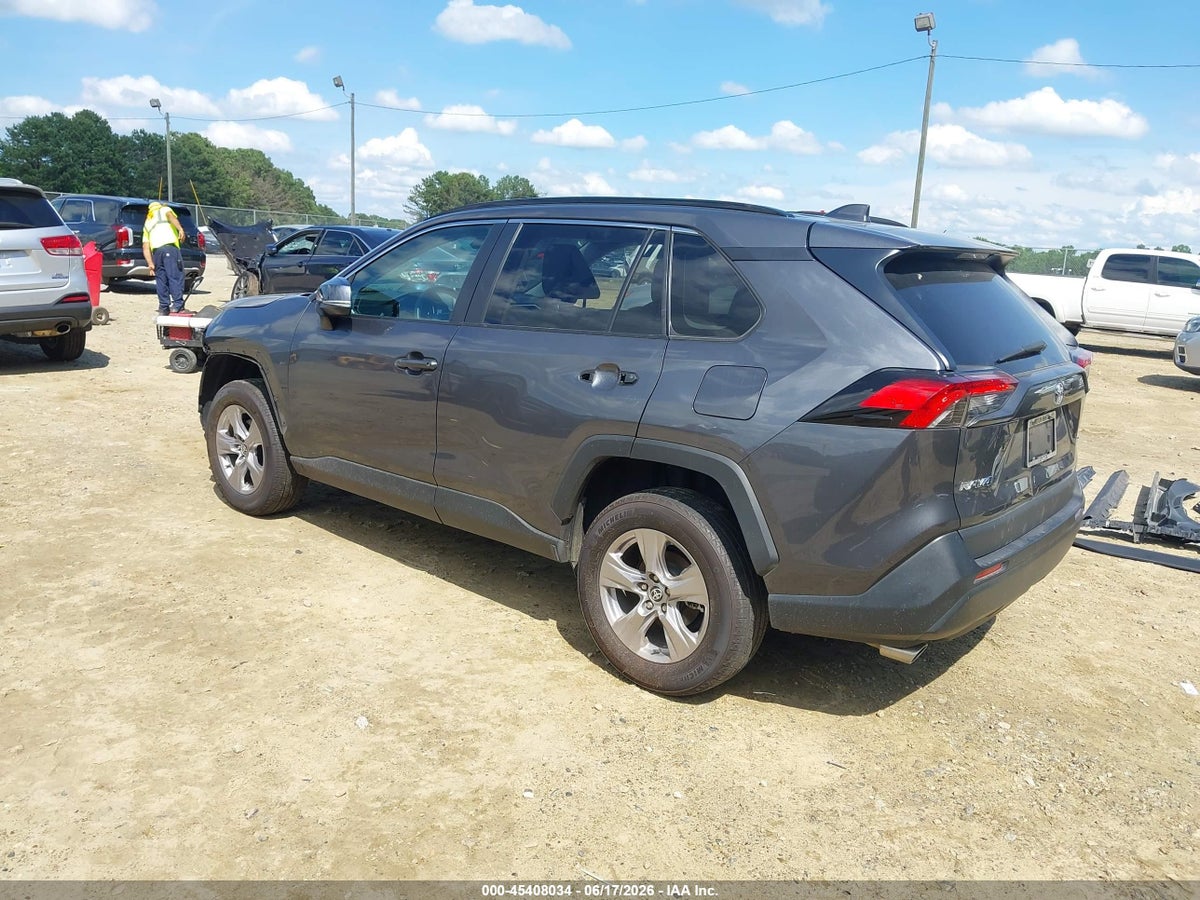 2023 TOYOTA RAV4 XLE — снимка 3