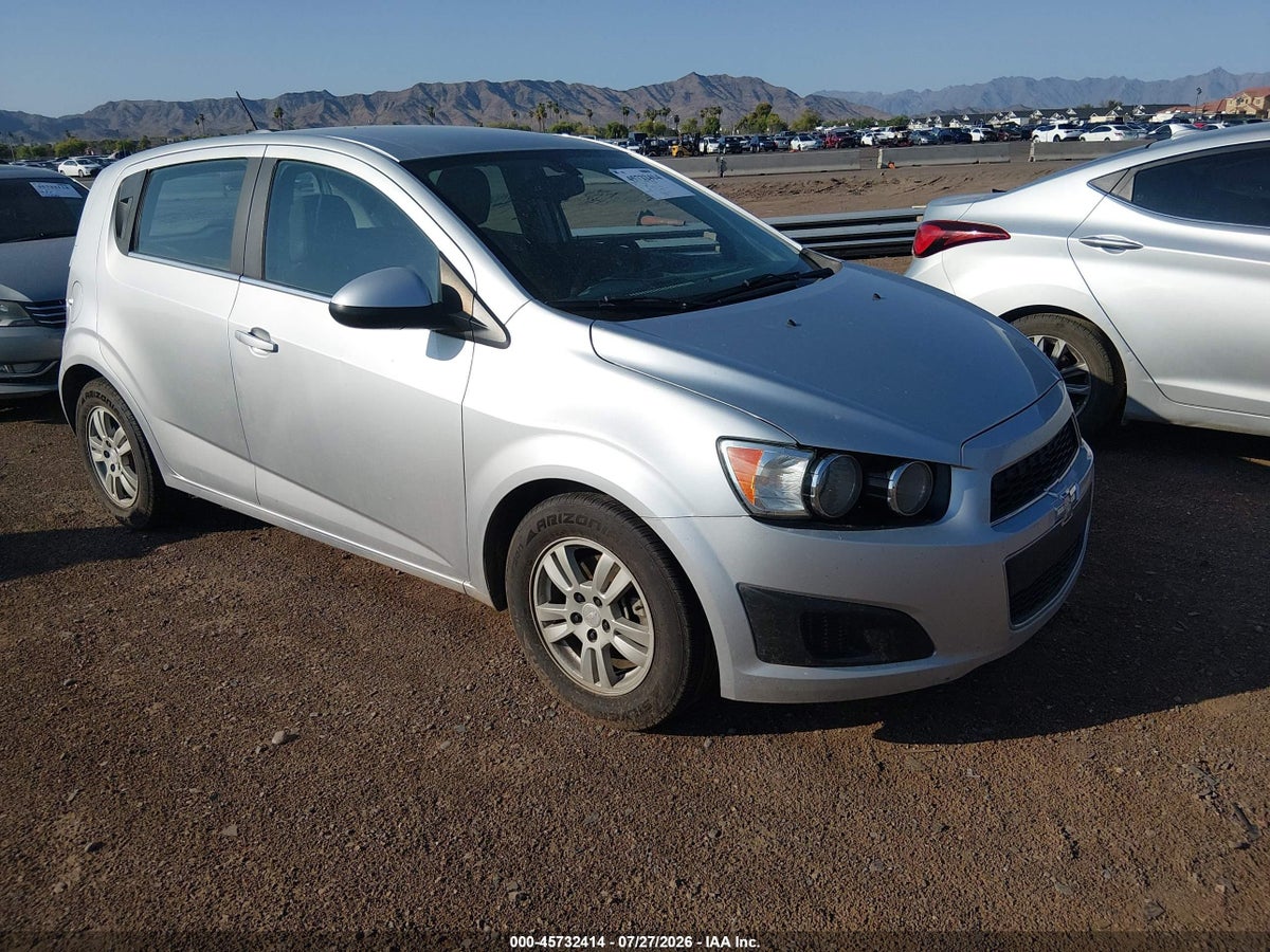2016 CHEVROLET SONIC LT AUTO