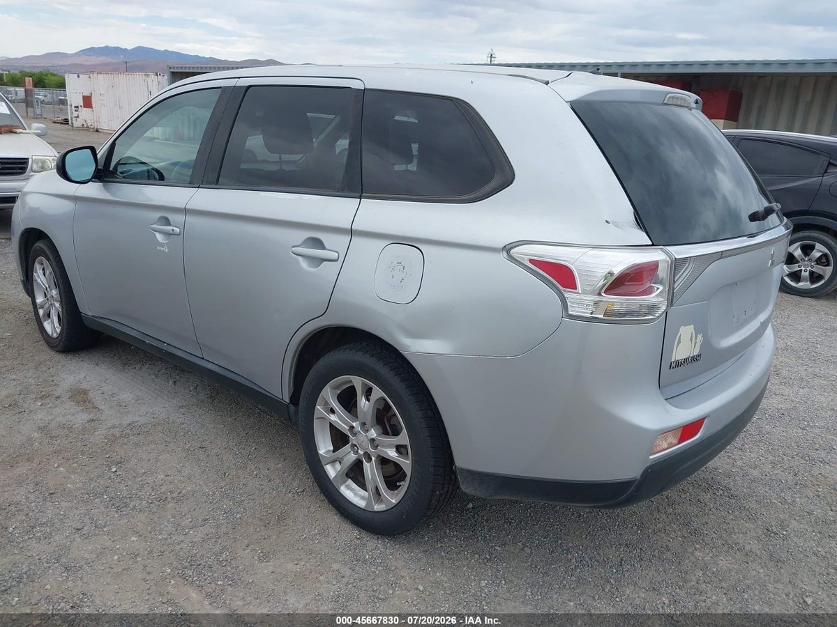 2014 MITSUBISHI OUTLANDER ES — снимка 3