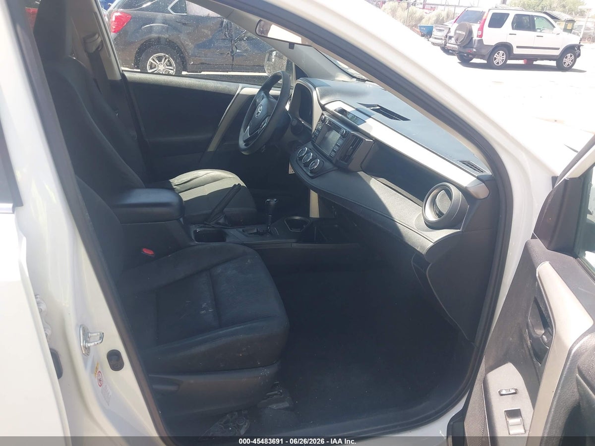 2017 TOYOTA RAV4 LE — снимка 5