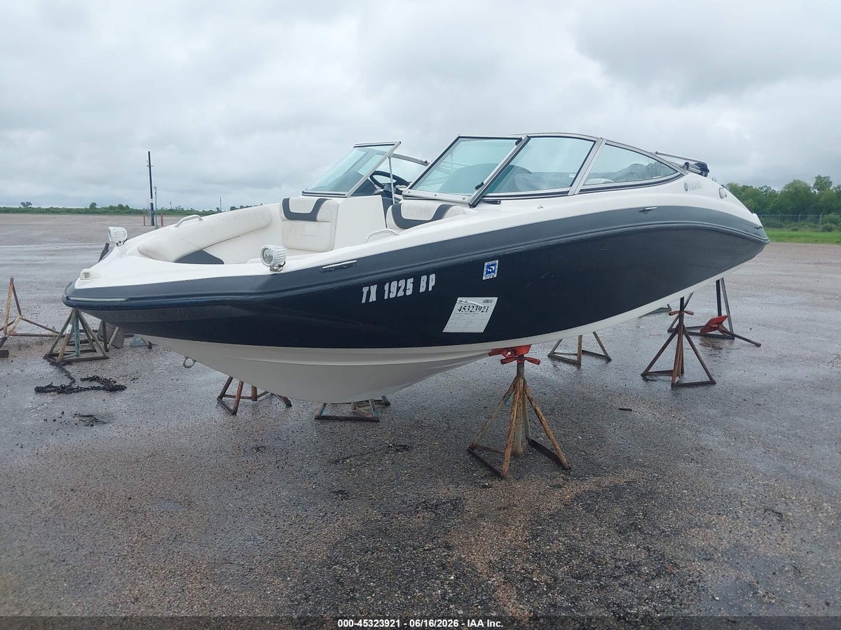 2012 YAMAHA SX190 — снимка 2