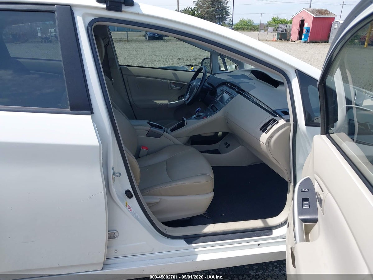 2013 TOYOTA PRIUS FOUR — снимка 5
