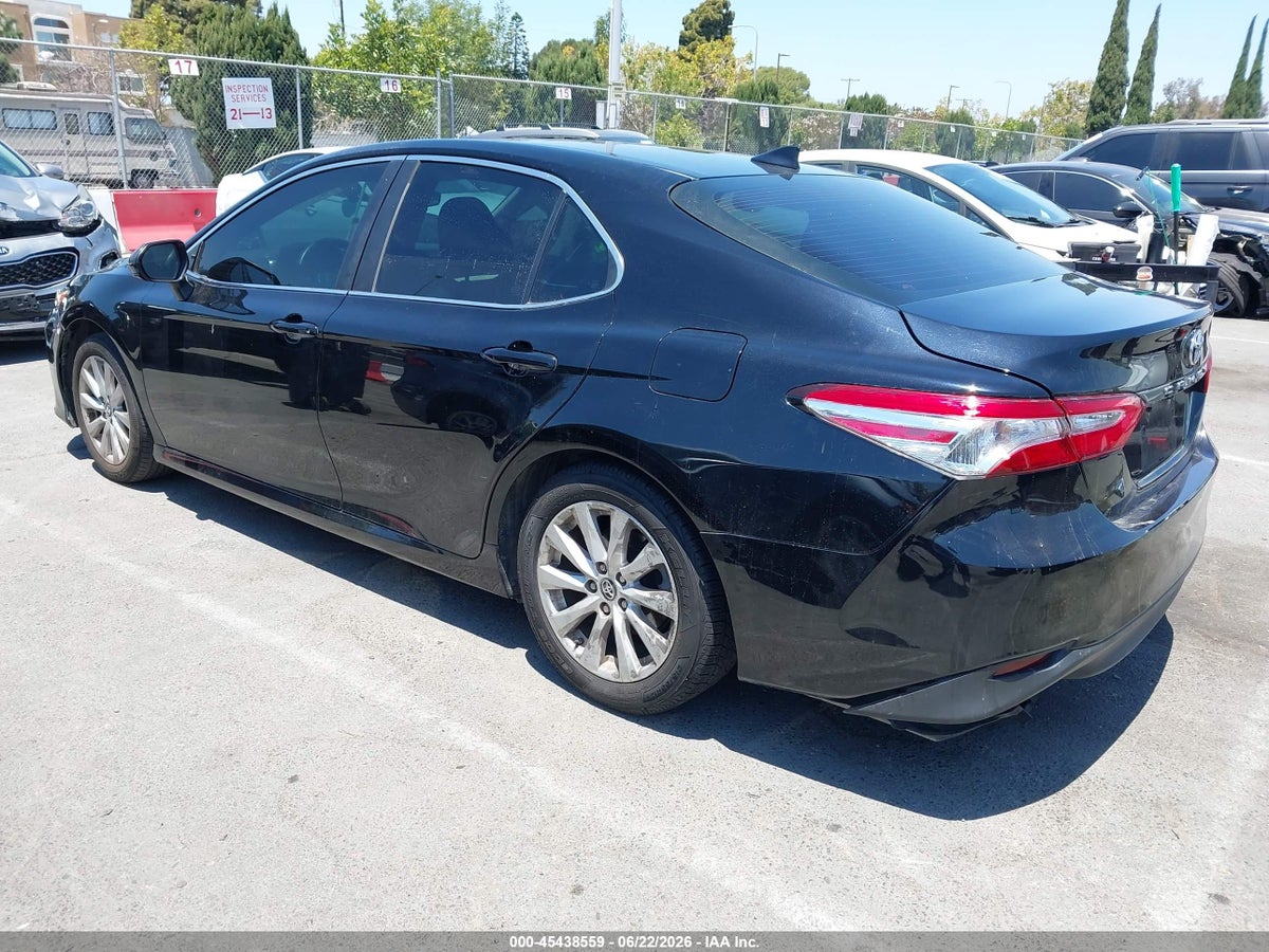 2019 TOYOTA CAMRY LE — снимка 3