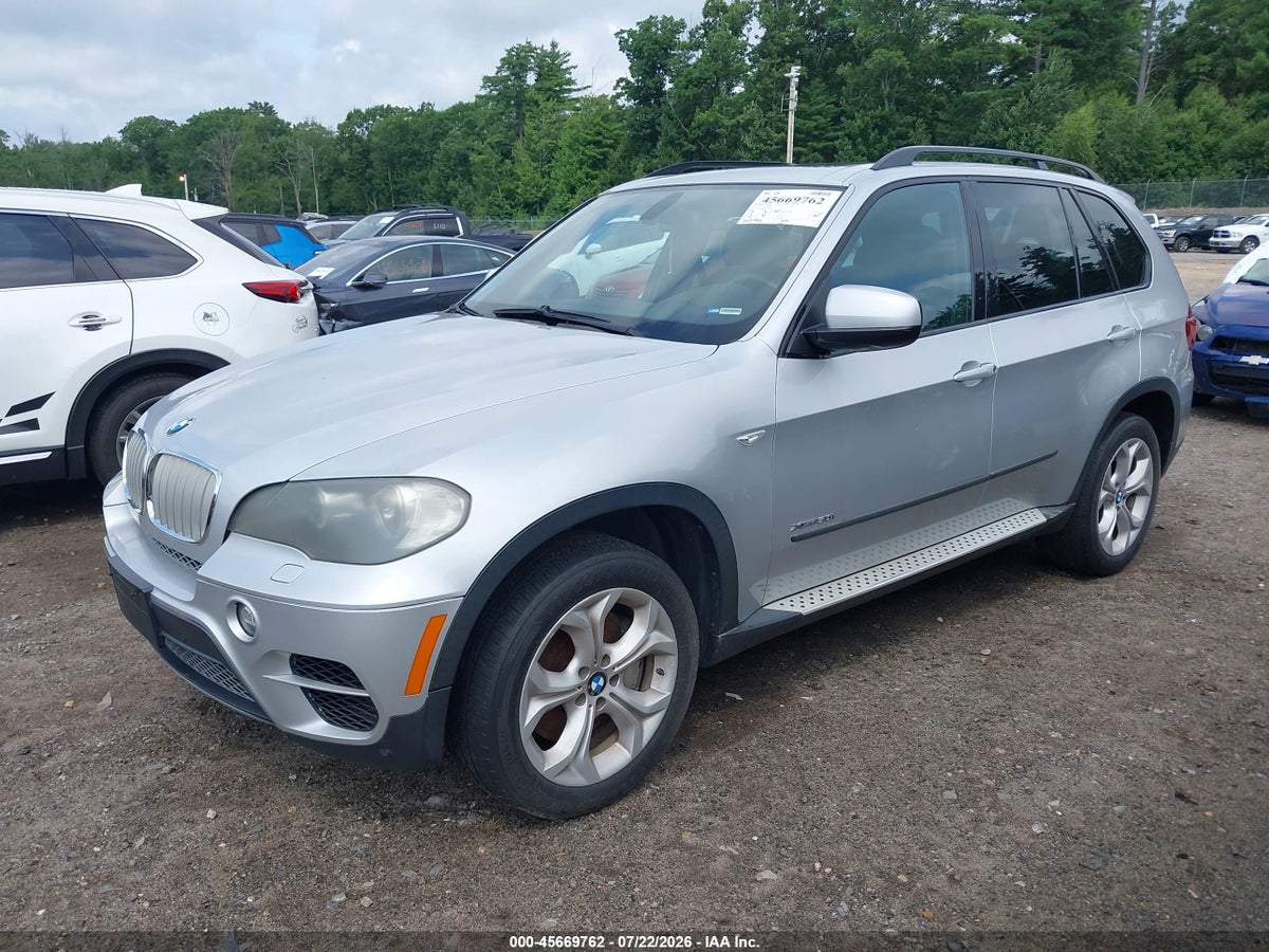 2011 BMW X5 XDRIVE50I — снимка 2
