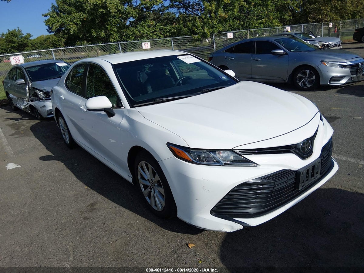 2018 TOYOTA CAMRY LE