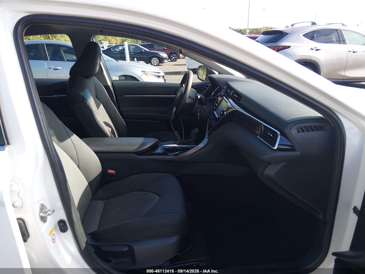 2018 TOYOTA CAMRY LE — снимка 5