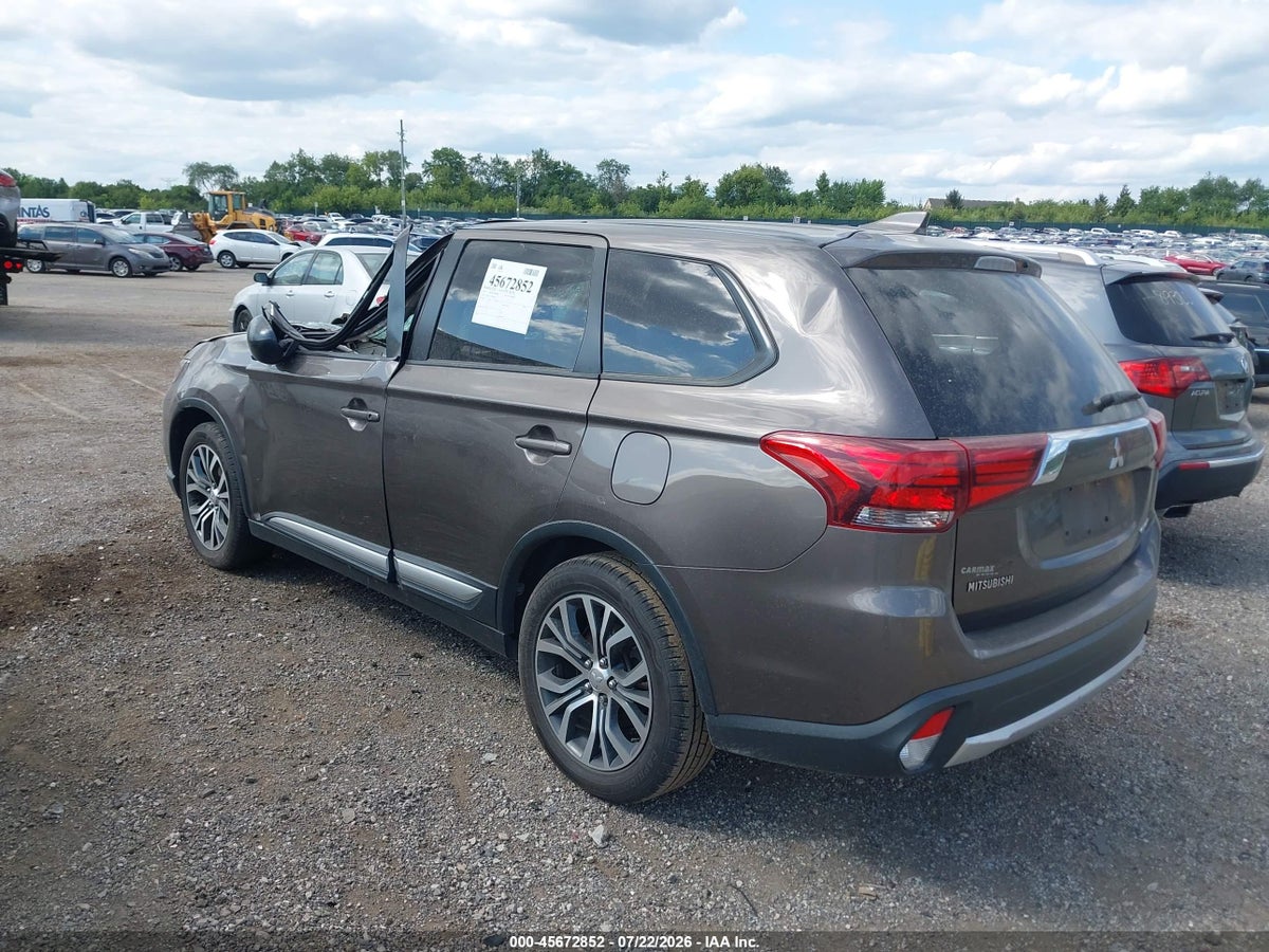 2017 MITSUBISHI OUTLANDER ES — снимка 3