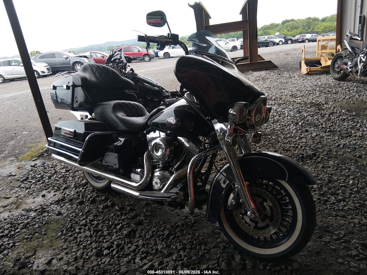 2013 HARLEY-DAVIDSON FLHTCU ULTRA CLASSIC ELECTRA GLD