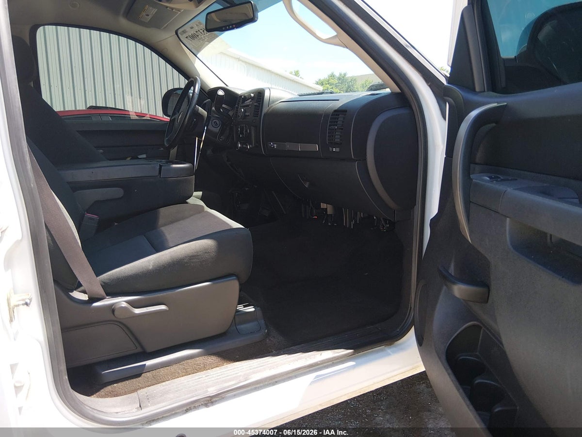 2013 CHEVROLET SILVERADO 1500 LT — снимка 5