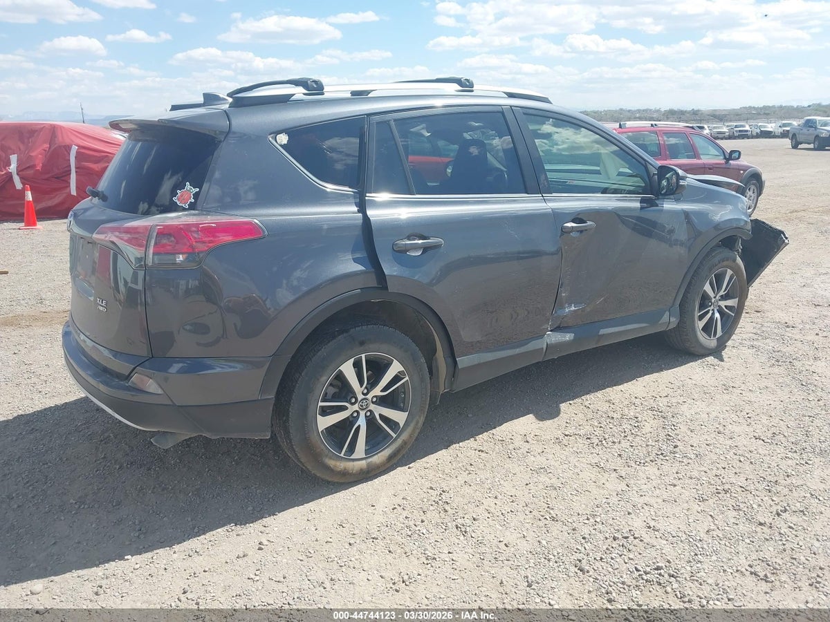 2018 TOYOTA RAV4 XLE — снимка 4
