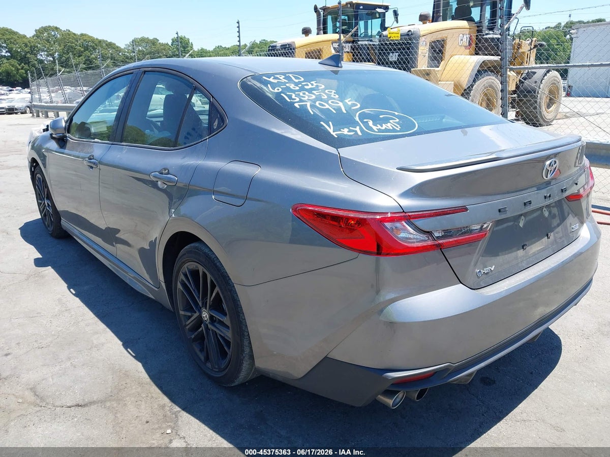 2025 TOYOTA CAMRY SE — снимка 3