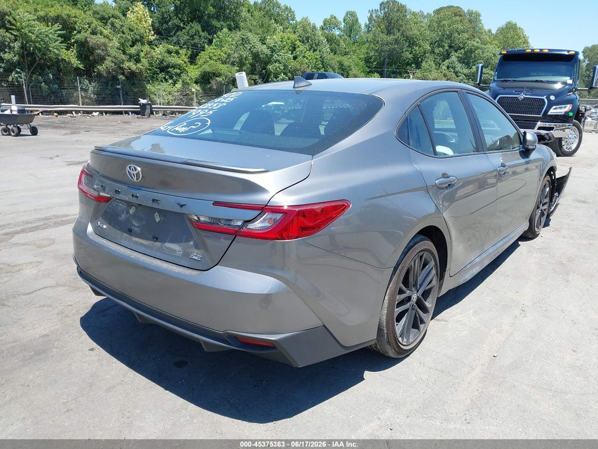 2025 TOYOTA CAMRY SE — снимка 4