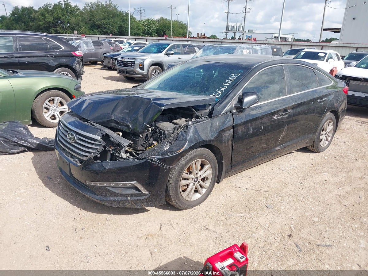 2015 HYUNDAI SONATA SE — снимка 2
