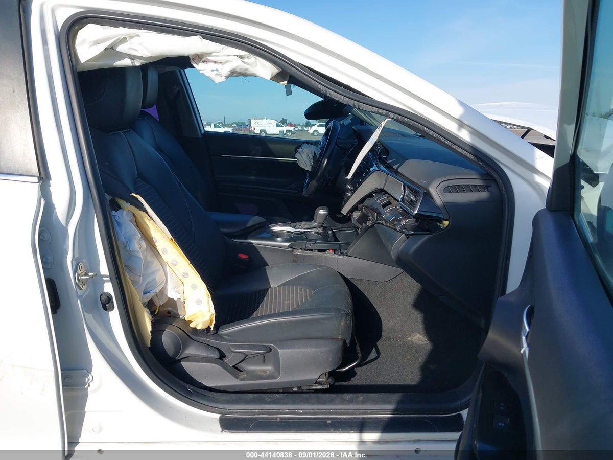 2020 TOYOTA CAMRY HYBRID SE — снимка 5