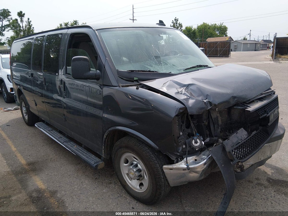2016 CHEVROLET EXPRESS 3500 LT