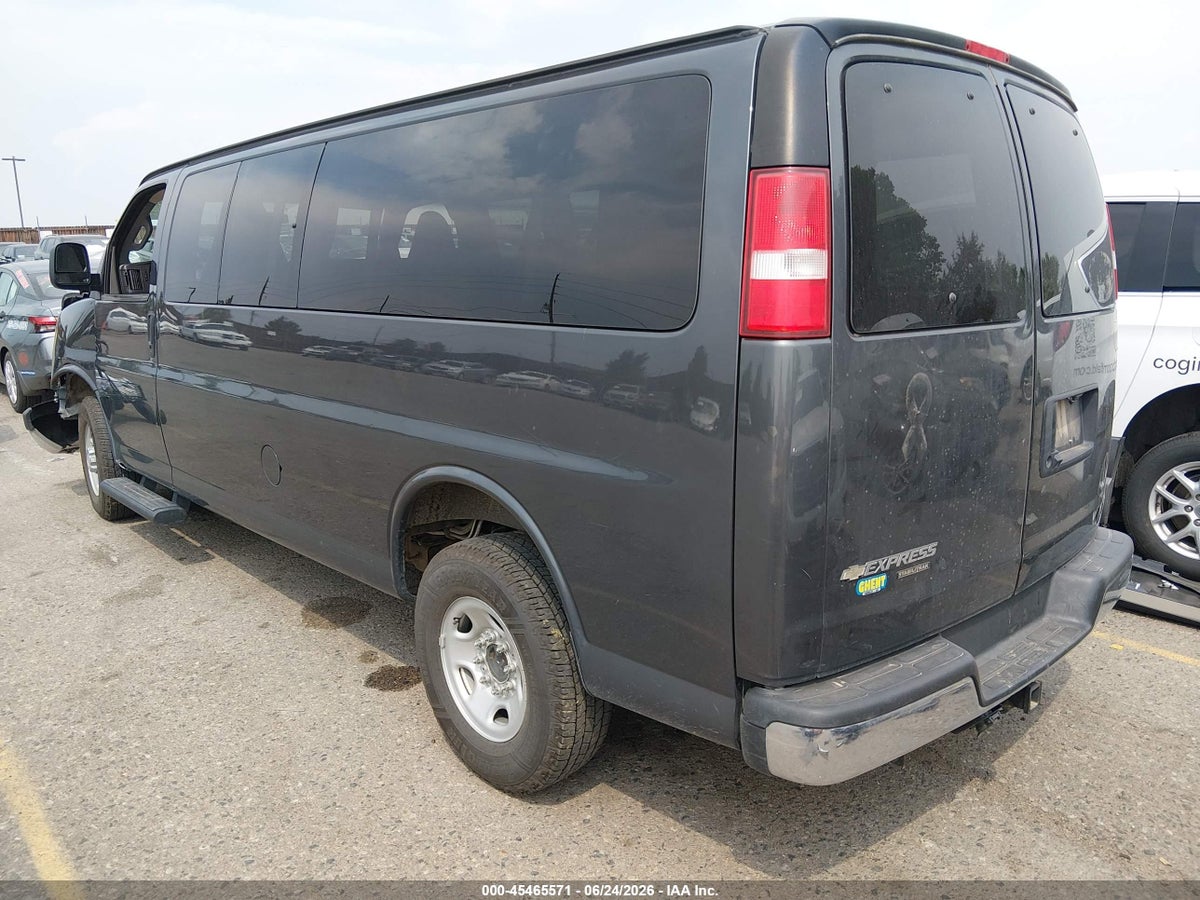 2016 CHEVROLET EXPRESS 3500 LT — снимка 3