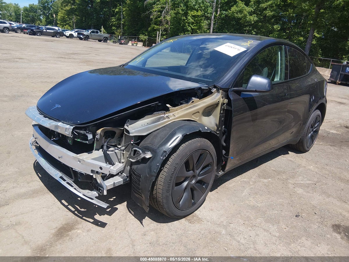 2025 TESLA MODEL Y LONG RANGE DUAL MOTOR ALL-WHEEL DRIVE — снимка 2