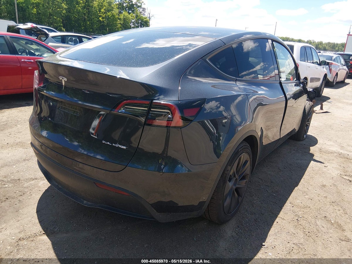2025 TESLA MODEL Y LONG RANGE DUAL MOTOR ALL-WHEEL DRIVE — снимка 4