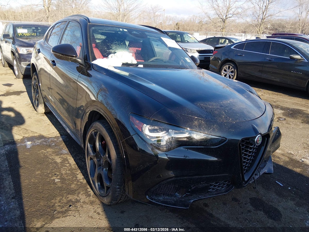 2025 ALFA ROMEO STELVIO SPRINT AWD