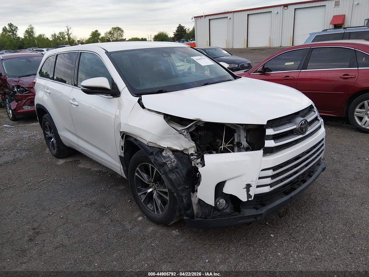 2018 TOYOTA HIGHLANDER LE PLUS