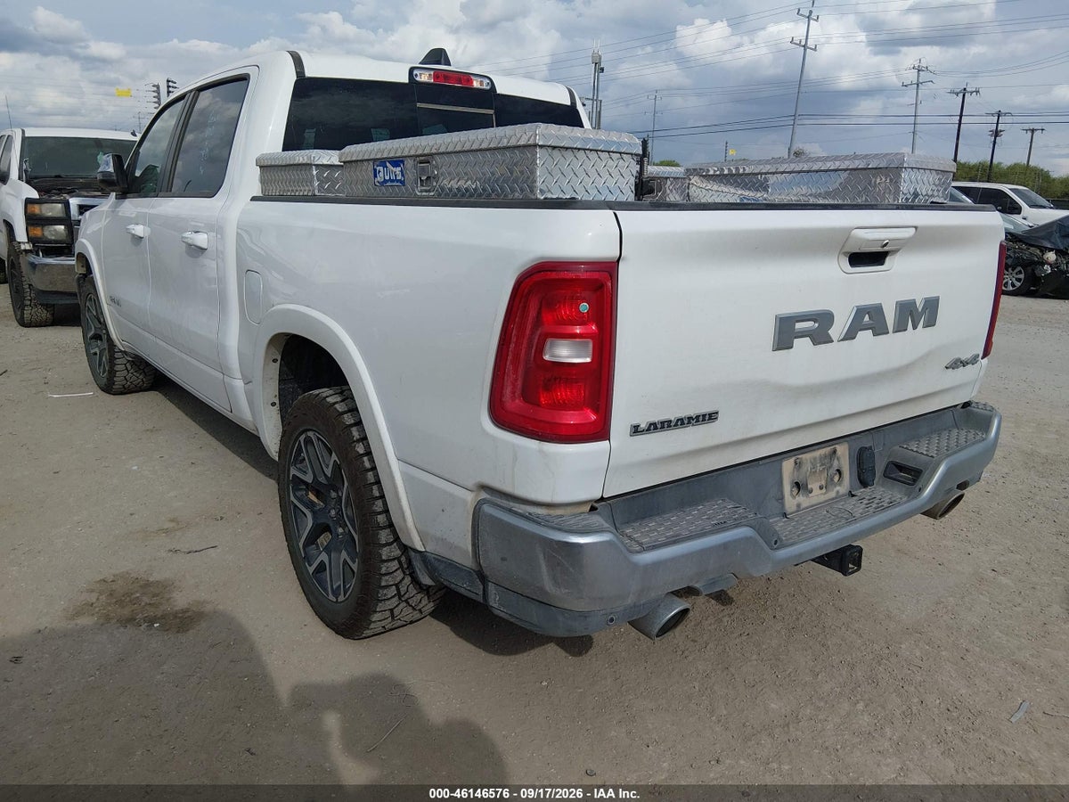 2026 RAM 1500 LARAMIE — снимка 3