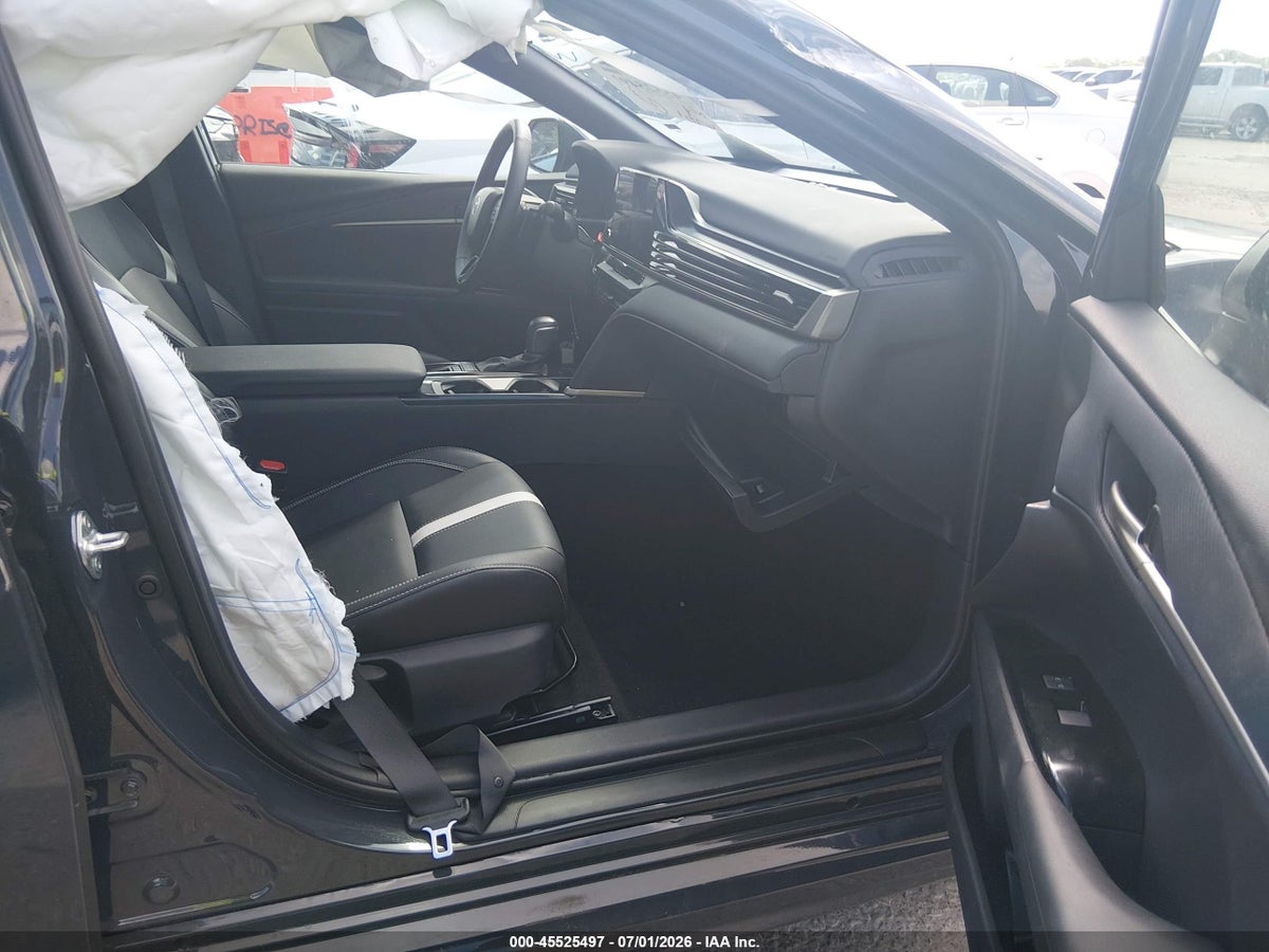 2026 TOYOTA CAMRY SE — снимка 5