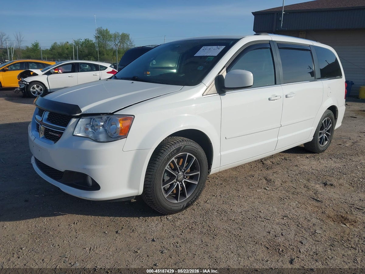 2017 DODGE GRAND CARAVAN SXT — снимка 2
