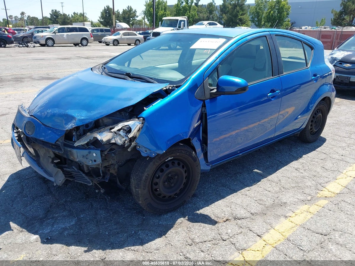 2014 TOYOTA PRIUS C ONE — снимка 2