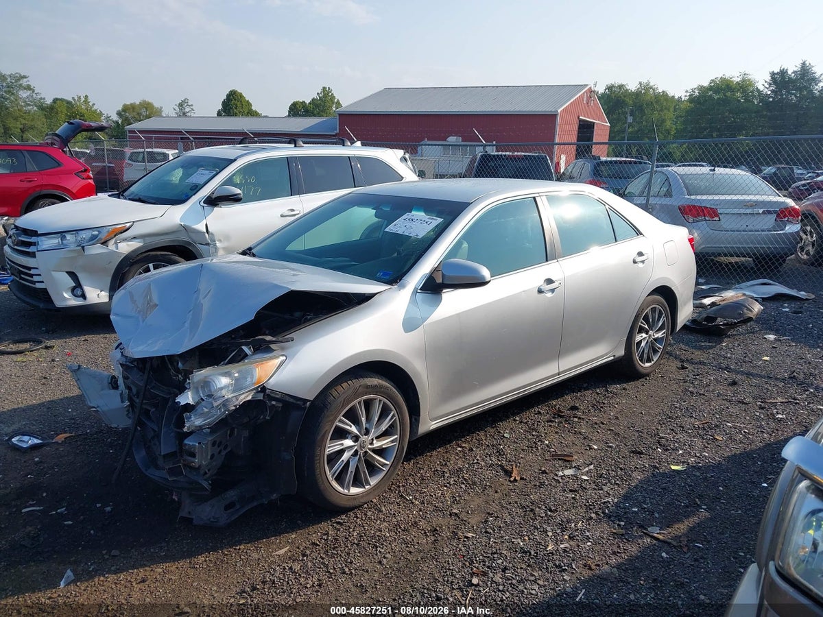 2013 TOYOTA CAMRY LE — снимка 2