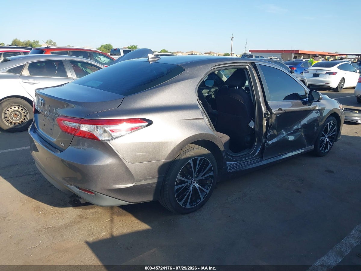 2019 TOYOTA CAMRY LE — снимка 4
