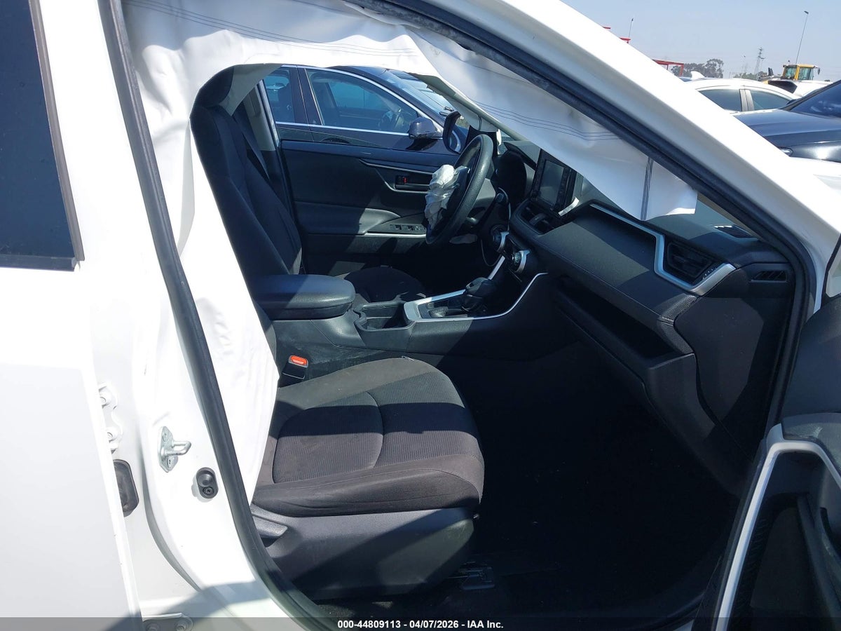 2020 TOYOTA RAV4 LE — снимка 5
