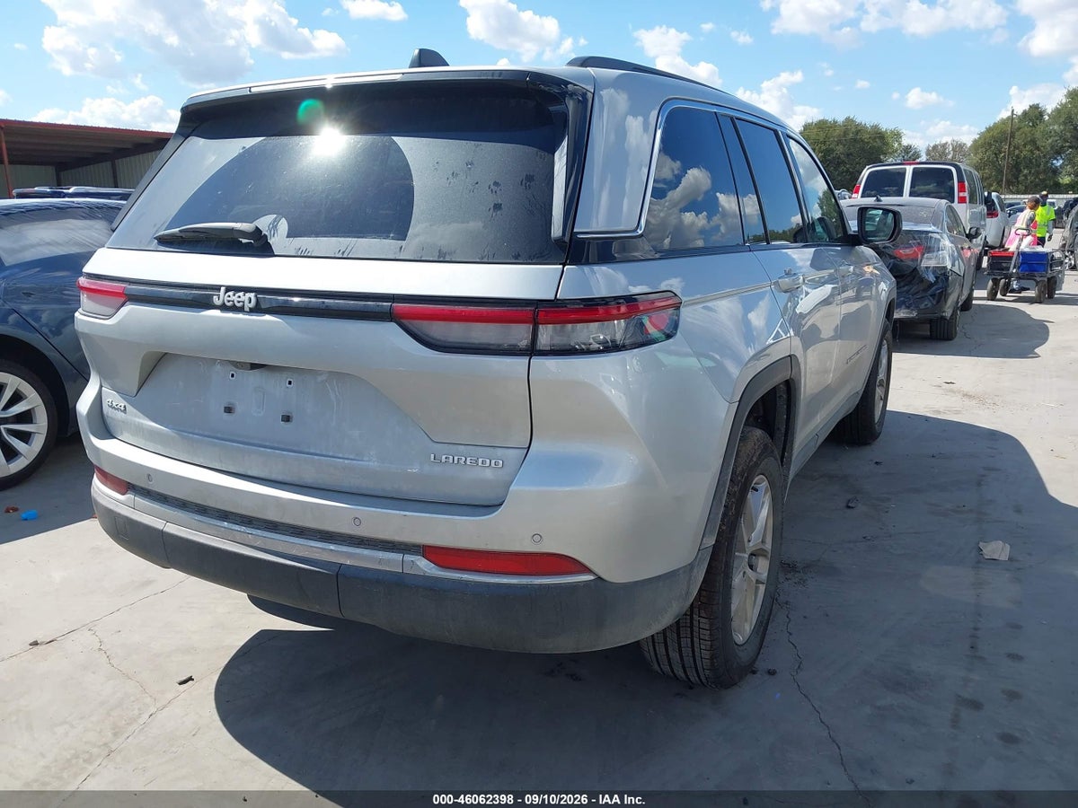 2025 JEEP GRAND CHEROKEE LAREDO X 4X4 — снимка 4