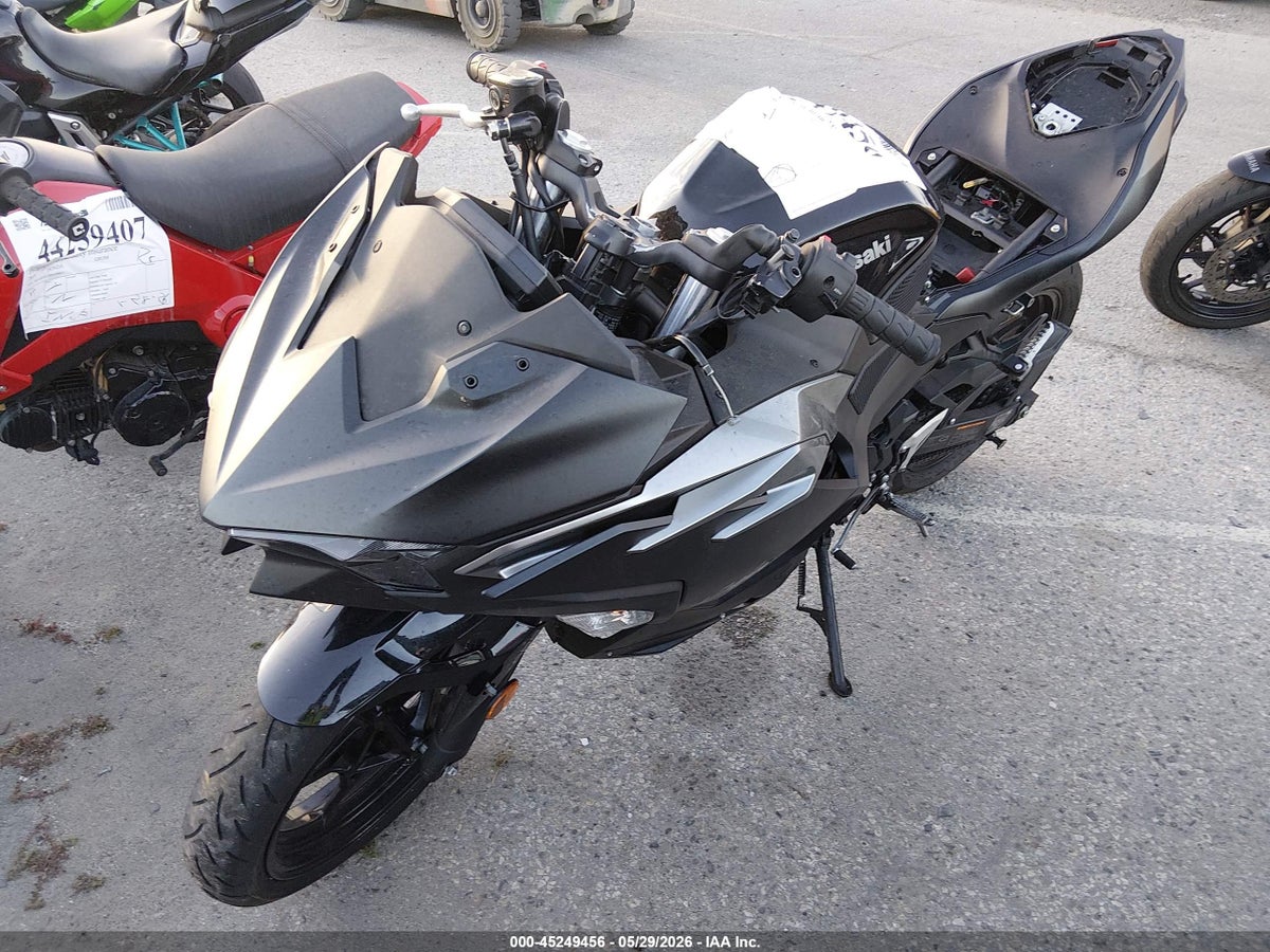 2025 KAWASAKI EX500 — снимка 2