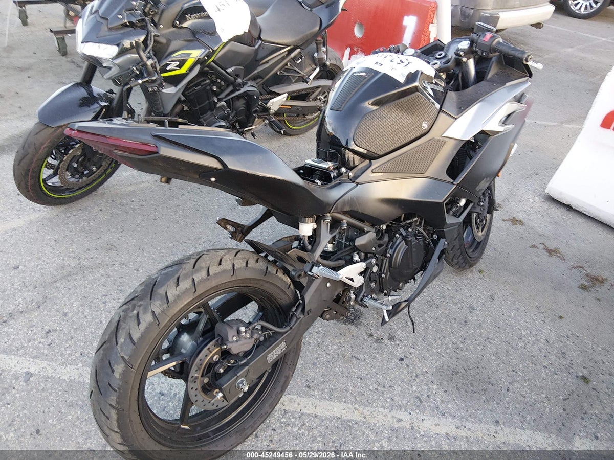 2025 KAWASAKI EX500 — снимка 4