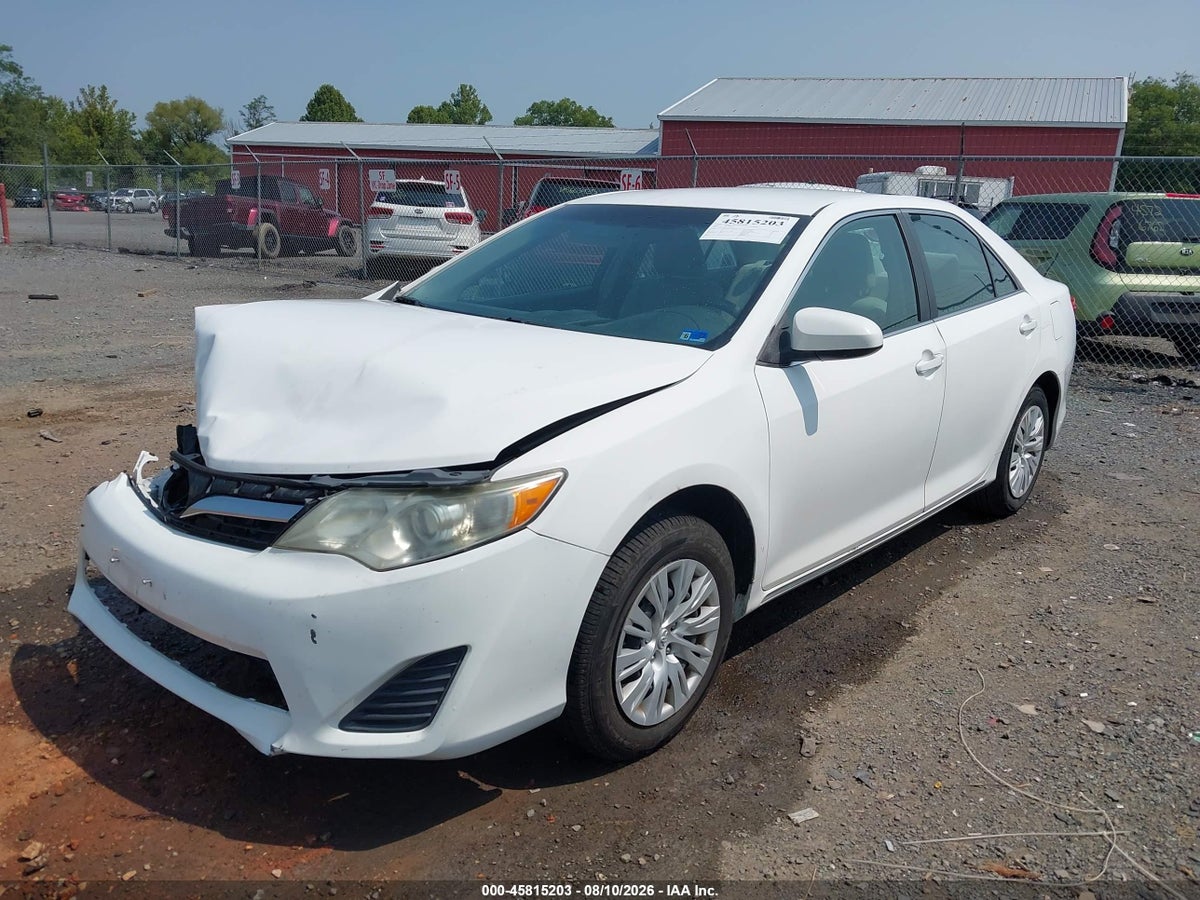 2012 TOYOTA CAMRY LE — снимка 2
